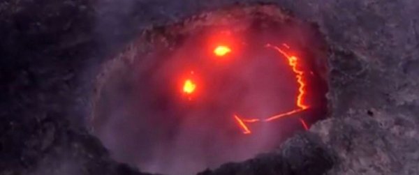 Mysterious 'Smiley Face' Appears in Hawaiian Volcano During Eruption